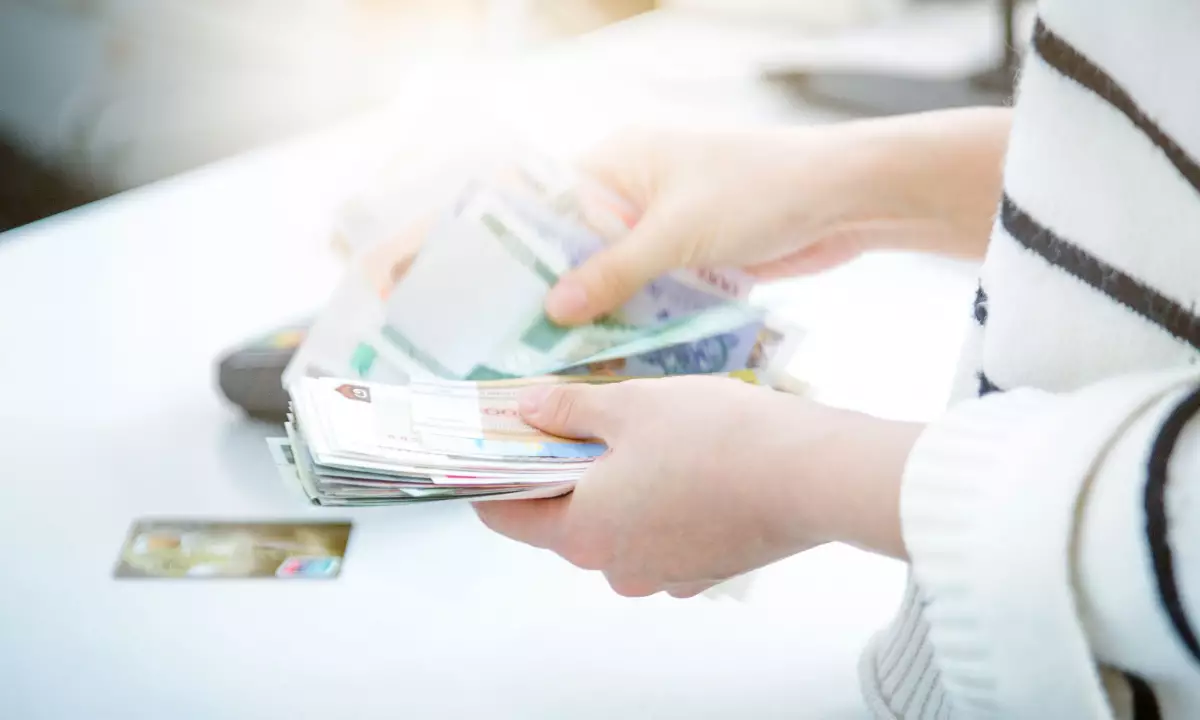 Strategi Rahasia Atur Uang Gaji Mingguan Supaya Tetap Cuan